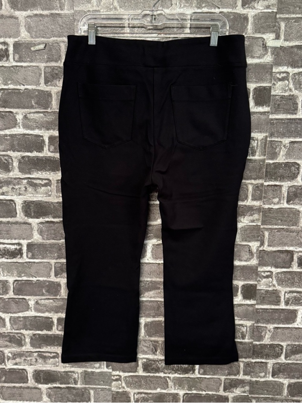 Cabi Cheeky Pant black cropped pull on pockets - Picture 8 of 10